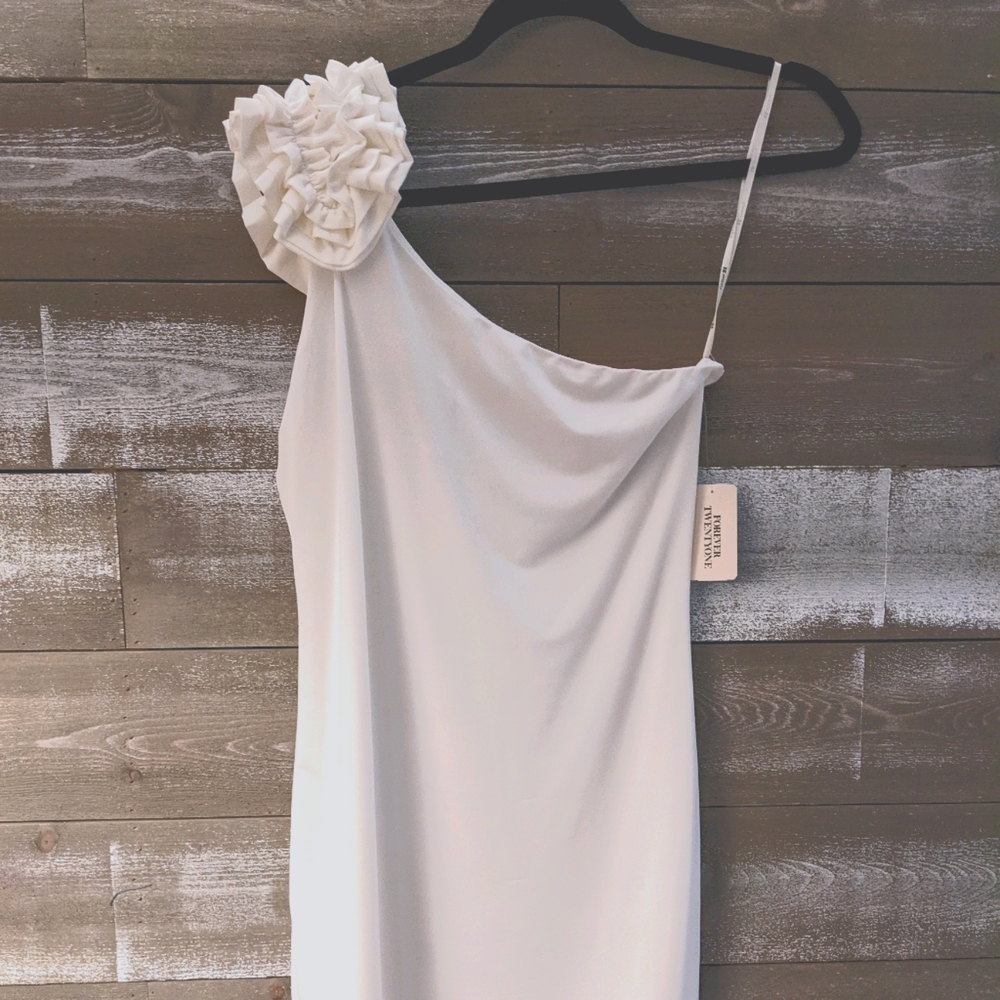 Forever 21 One Shoulder White Dress Large